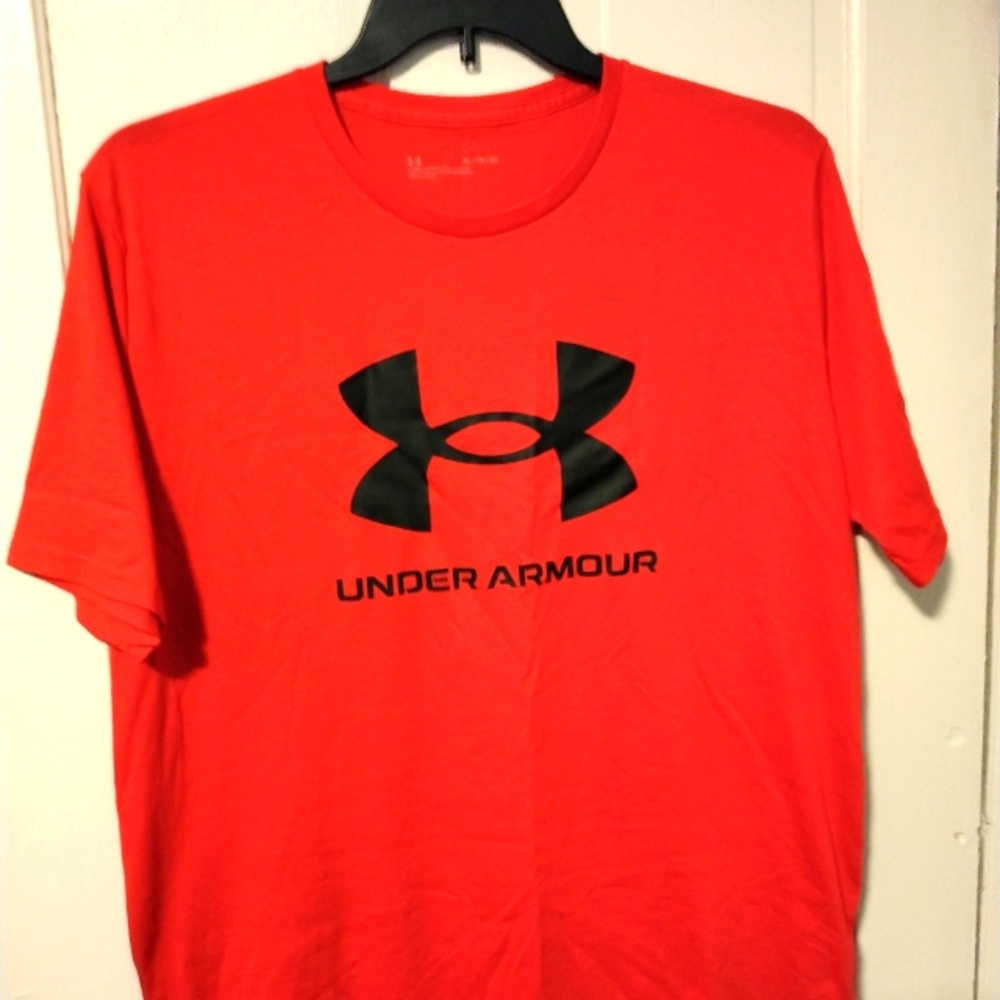 Under Armour T-Shirt Mens XL Red Blue HeatGear Graphic Tee Adult